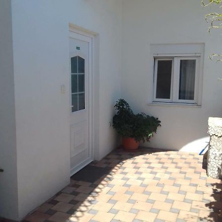 Apartment Maslina Биоград на Мору Екстериор снимка