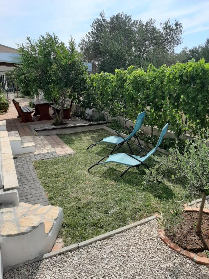 Apartment Maslina Биоград на Мору Екстериор снимка