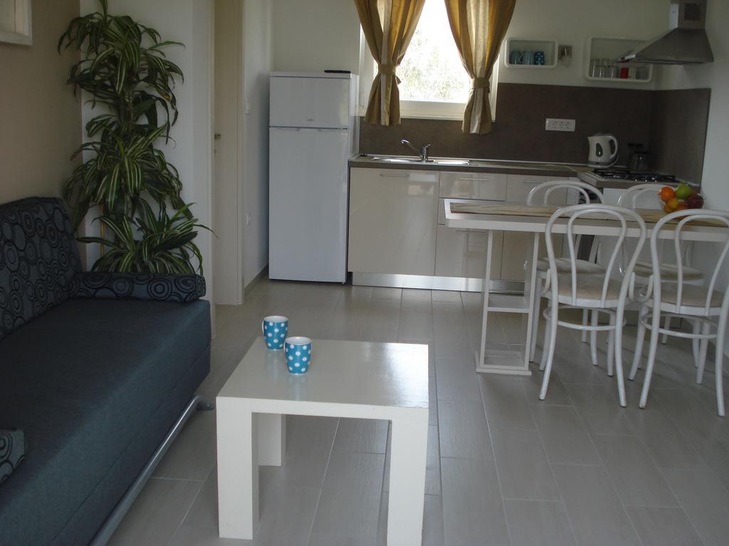 Apartment Maslina Биоград на Мору Екстериор снимка
