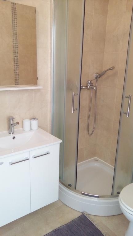 Apartment Maslina Биоград на Мору Екстериор снимка