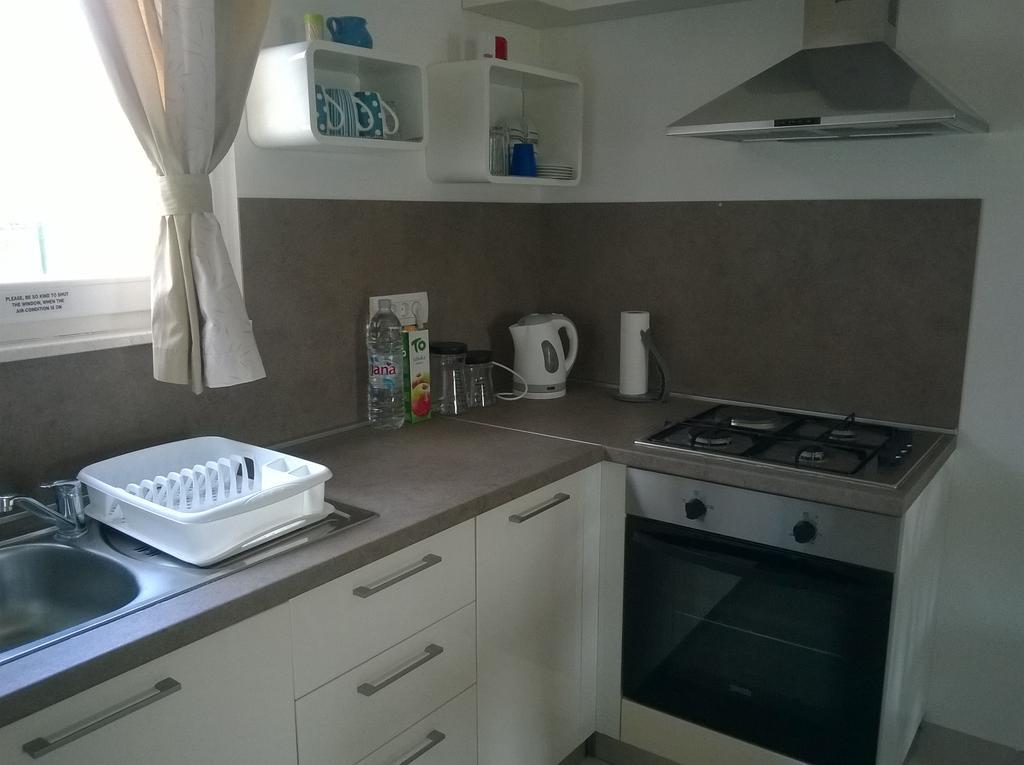 Apartment Maslina Биоград на Мору Екстериор снимка