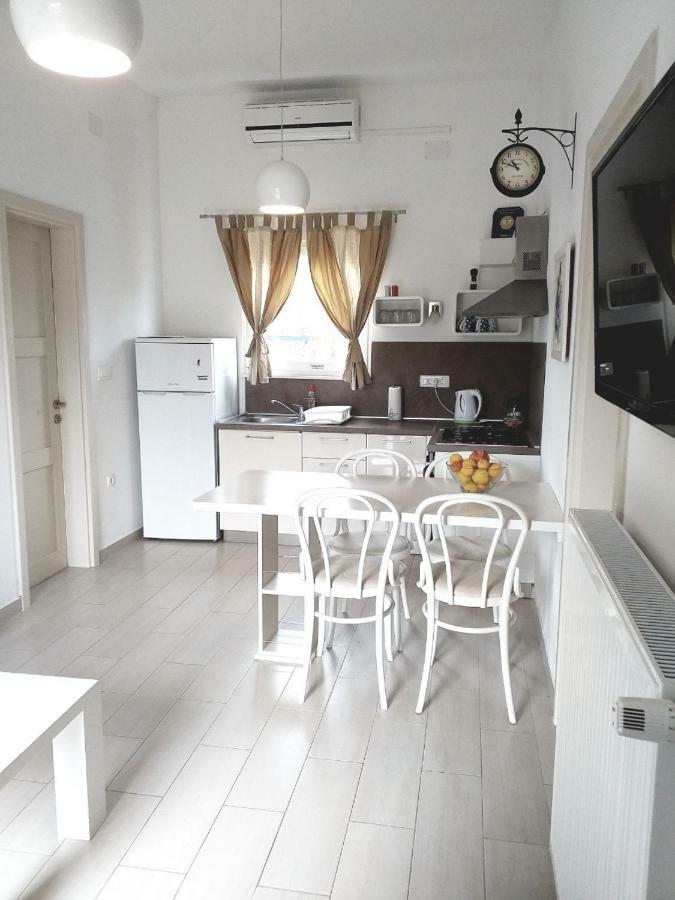 Apartment Maslina Биоград на Мору Екстериор снимка